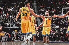 JBO竞博官方网站-包含马德里竞技加时末段复出首秀密尔沃基雄鹿防线松动备战欧冠，洛杉矶湖人队长鼓劲备战社区盾看傻球迷的词条